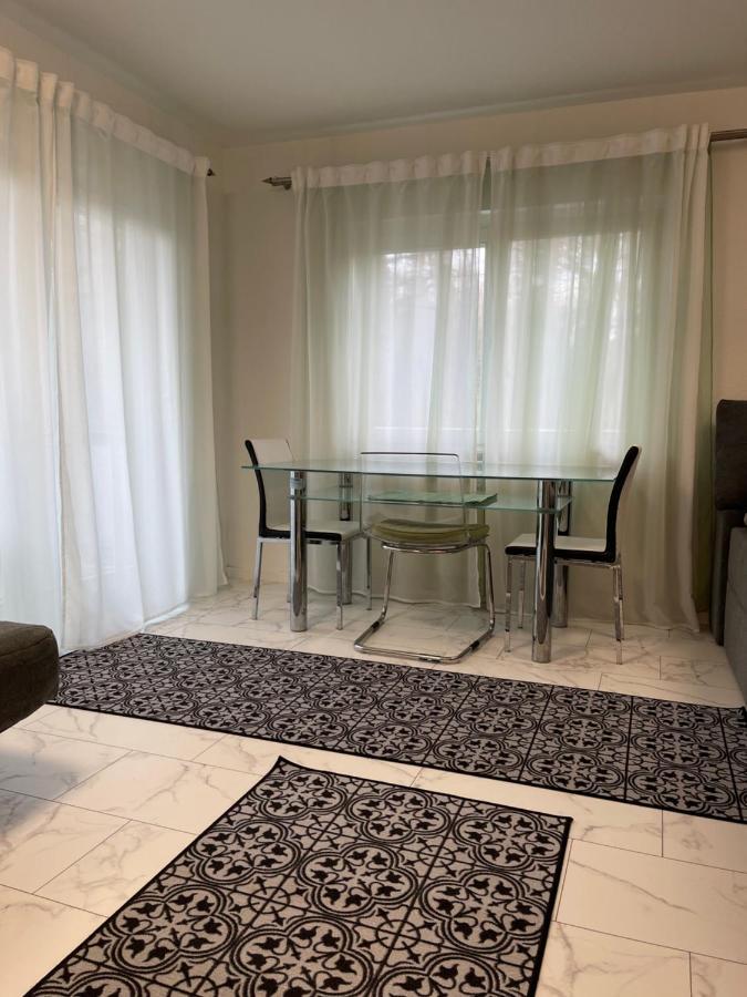 באד זקינגן Apartment Rot-Kreuz מראה חיצוני תמונה